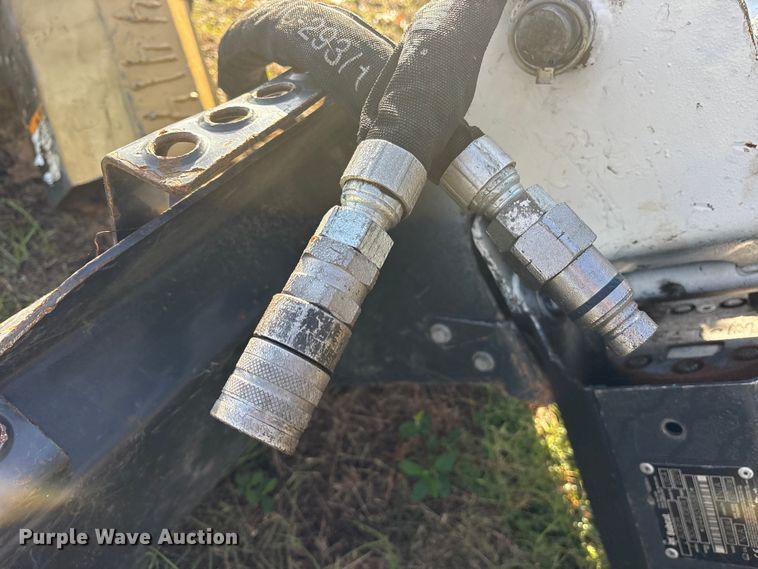 image for item ET7409 2021 Bobcat 30C skid steer auger bucket