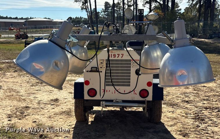 image for item ET7423 2014 Terex RL4 light plant