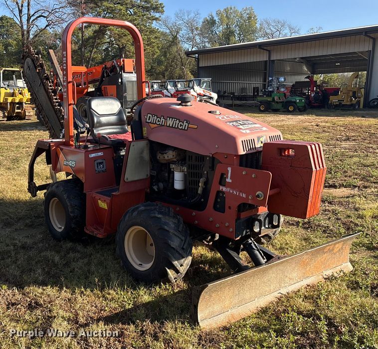 image for item ET7428 2015 Ditch Witch RT45 trencher