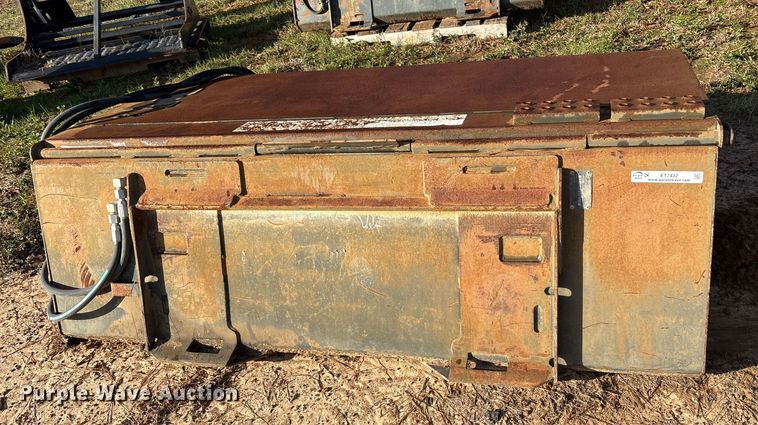 image for item ET7432 2017 Bobcat 72 Sweeper skid steer sweeper