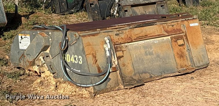 image for item ET7432 2017 Bobcat 72 Sweeper skid steer sweeper