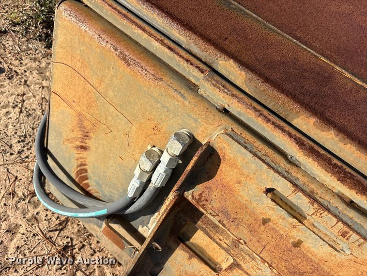 image for item ET7432 2017 Bobcat 72 Sweeper skid steer sweeper