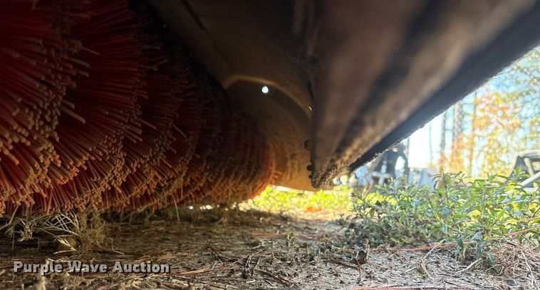 image for item ET7432 2017 Bobcat 72 Sweeper skid steer sweeper