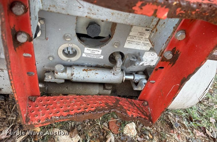 image for item ET7435 (2) Skyjack SJIII 3226 scissor lifts