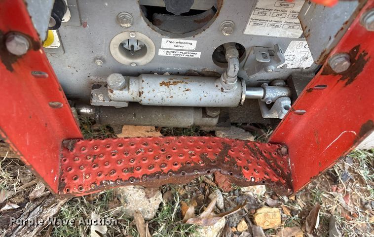 image for item ET7435 (2) Skyjack SJIII 3226 scissor lifts