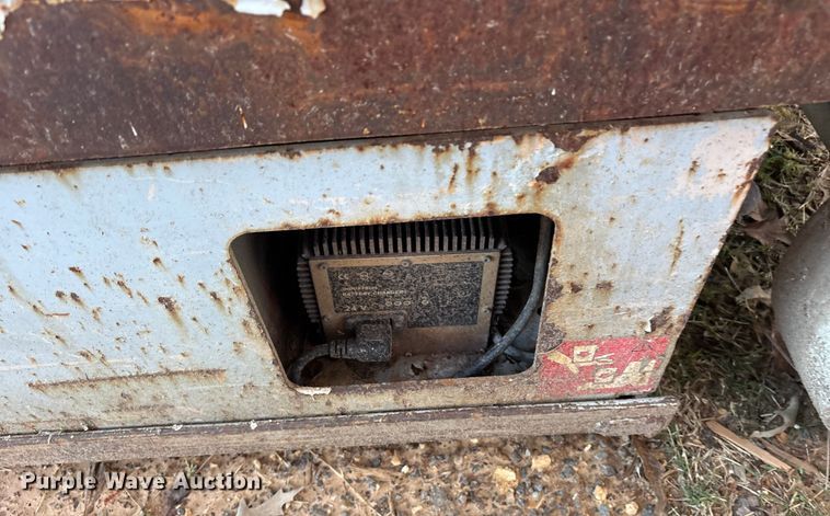 image for item ET7435 (2) Skyjack SJIII 3226 scissor lifts