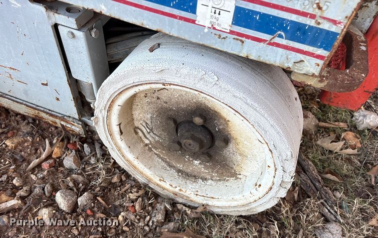 image for item ET7435 (2) Skyjack SJIII 3226 scissor lifts