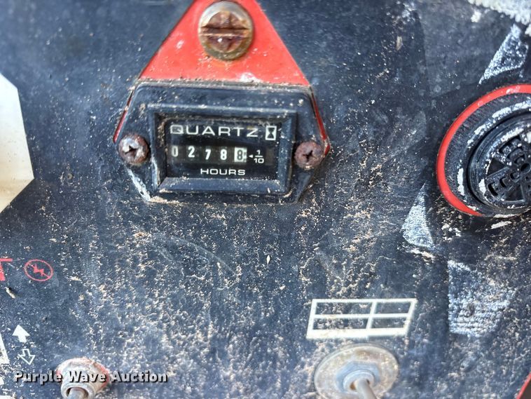 image for item ET7437 2010 Snorkel S3246 scissor lift