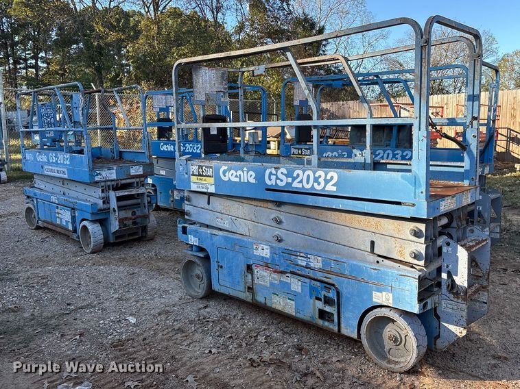 image for item ET7438 (4) Genie GS-2032 scissor lifts