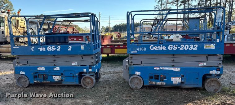 image for item ET7438 (4) Genie GS-2032 scissor lifts