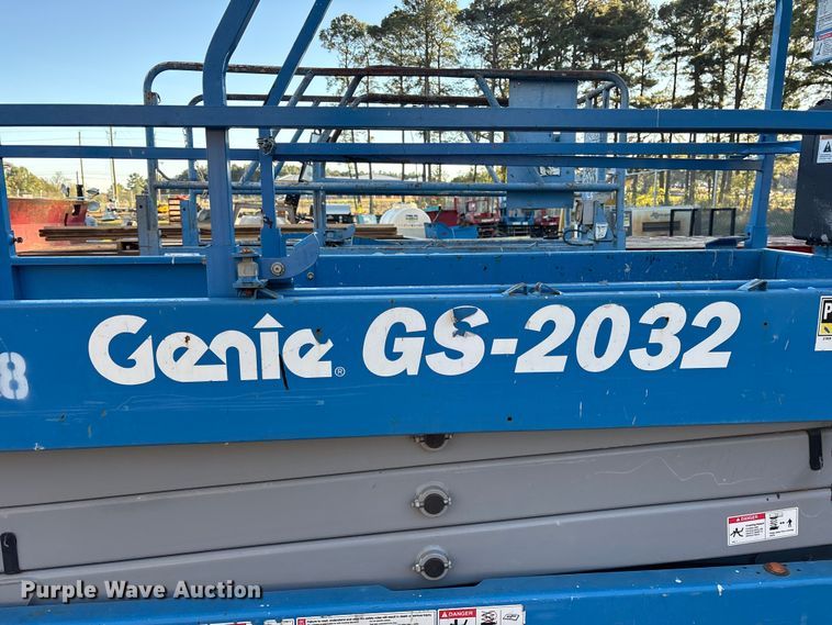 image for item ET7438 (4) Genie GS-2032 scissor lifts