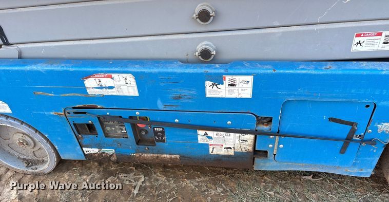 image for item ET7438 (4) Genie GS-2032 scissor lifts