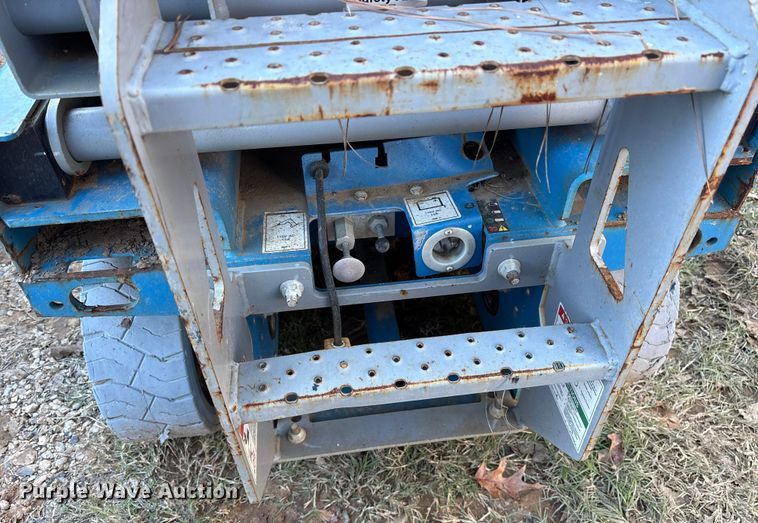 image for item ET7438 (4) Genie GS-2032 scissor lifts