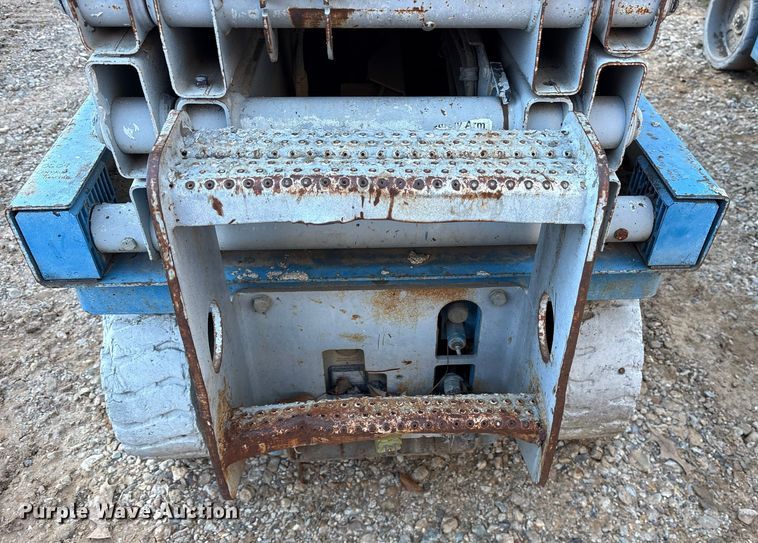 image for item ET7438 (4) Genie GS-2032 scissor lifts