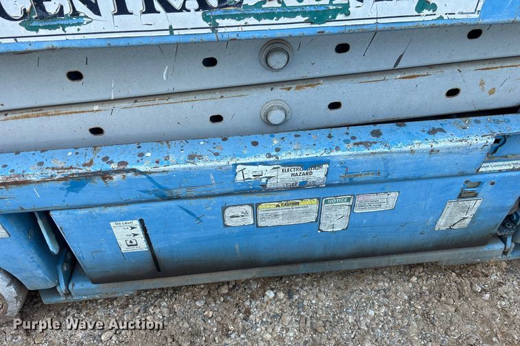 image for item ET7438 (4) Genie GS-2032 scissor lifts