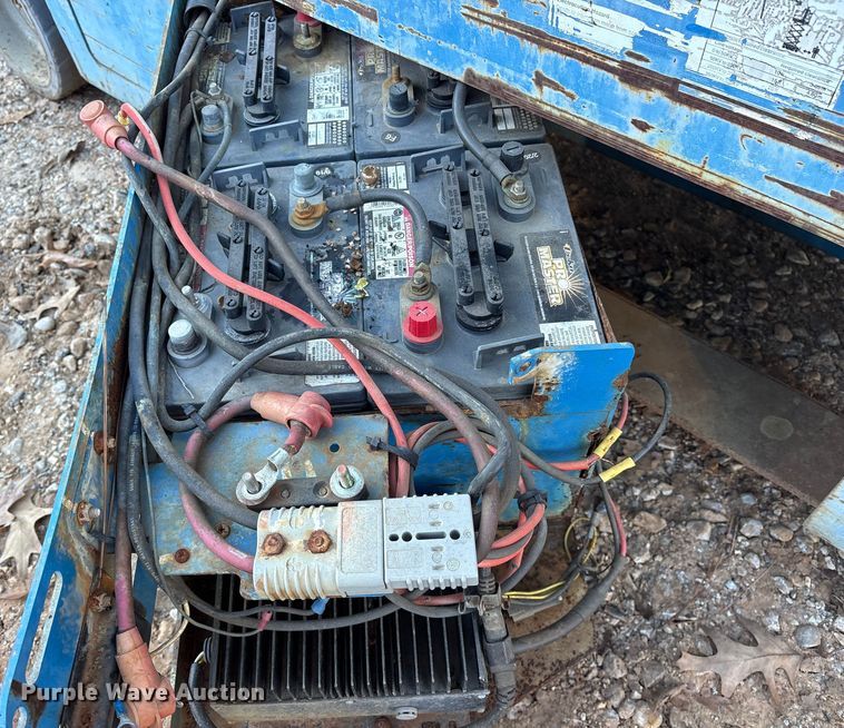 image for item ET7438 (4) Genie GS-2032 scissor lifts