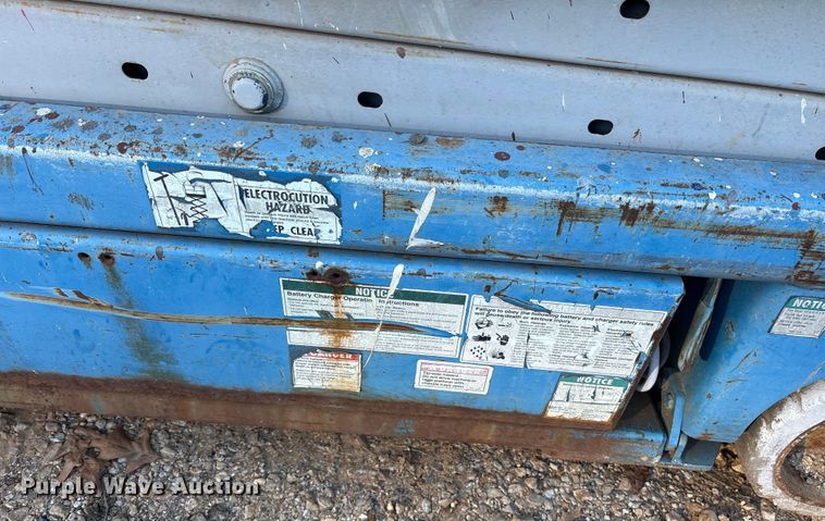 image for item ET7438 (4) Genie GS-2032 scissor lifts