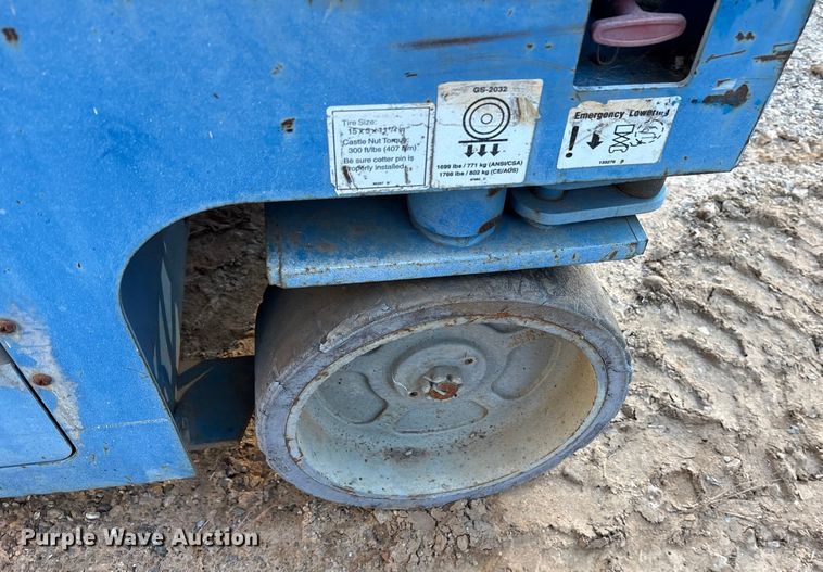 image for item ET7438 (4) Genie GS-2032 scissor lifts