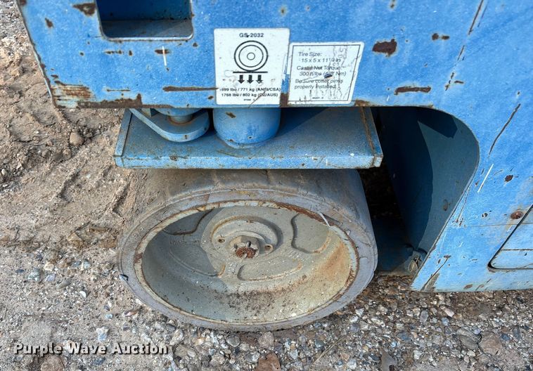 image for item ET7438 (4) Genie GS-2032 scissor lifts