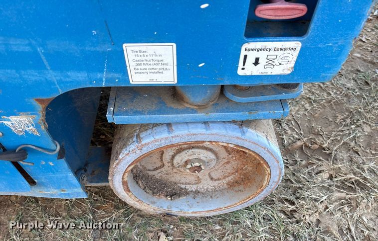 image for item ET7438 (4) Genie GS-2032 scissor lifts