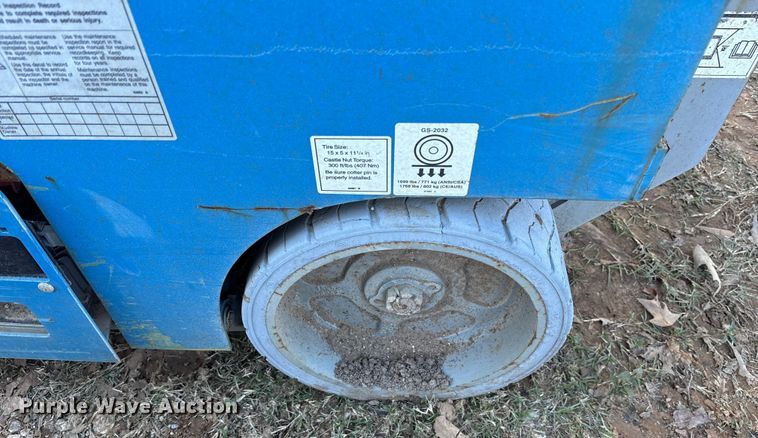 image for item ET7438 (4) Genie GS-2032 scissor lifts