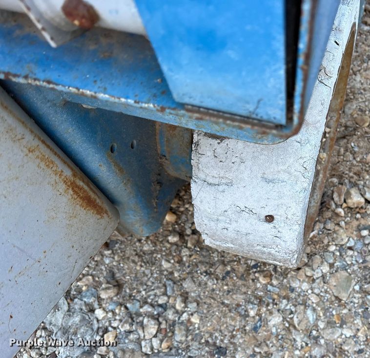 image for item ET7438 (4) Genie GS-2032 scissor lifts