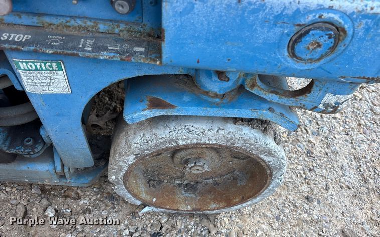 image for item ET7438 (4) Genie GS-2032 scissor lifts