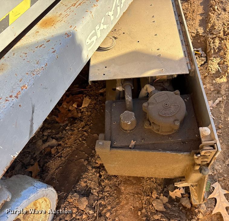 image for item ET7439 (3) Skyjack SJIII 3219 scissor lifts