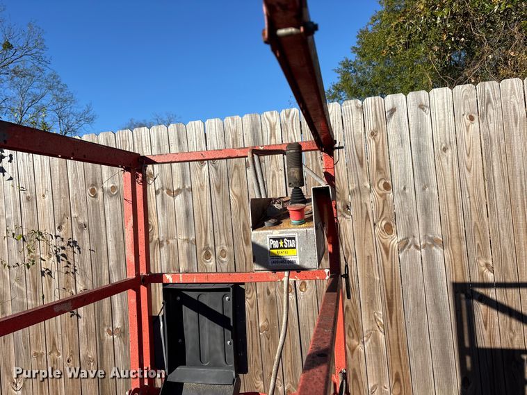 image for item ET7439 (3) Skyjack SJIII 3219 scissor lifts
