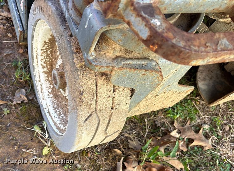 image for item ET7439 (3) Skyjack SJIII 3219 scissor lifts