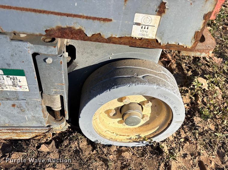 image for item ET7439 (3) Skyjack SJIII 3219 scissor lifts