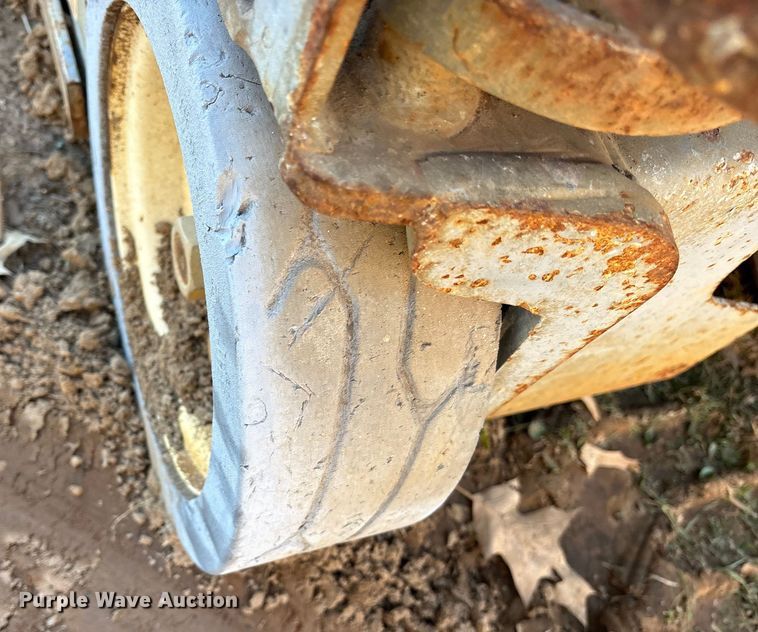 image for item ET7439 (3) Skyjack SJIII 3219 scissor lifts