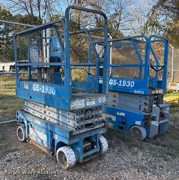 image for item ET7440 (2) Genie GS-1930 scissor lifts