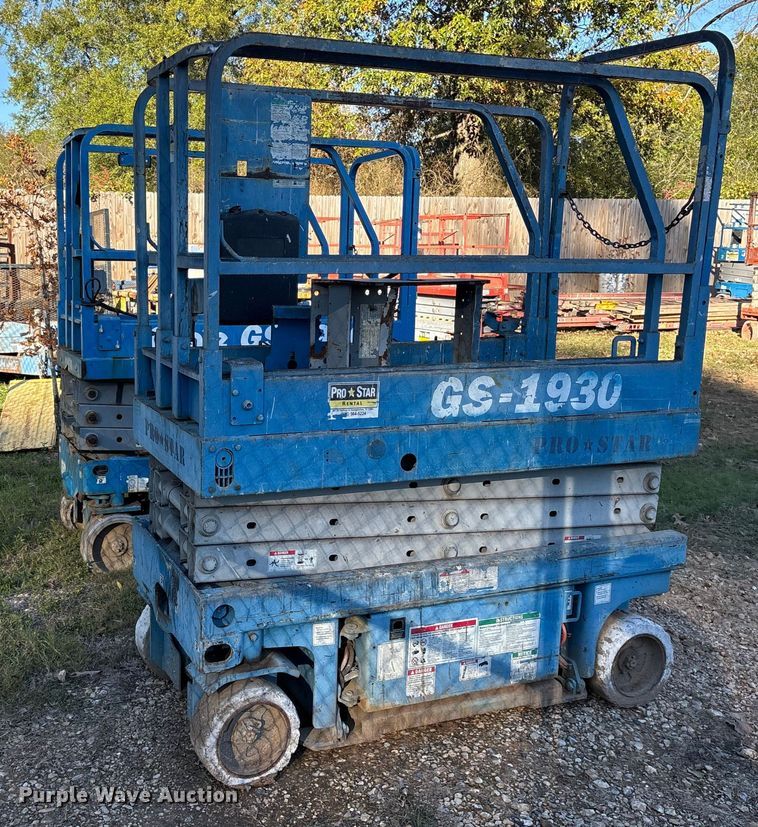 image for item ET7440 (2) Genie GS-1930 scissor lifts