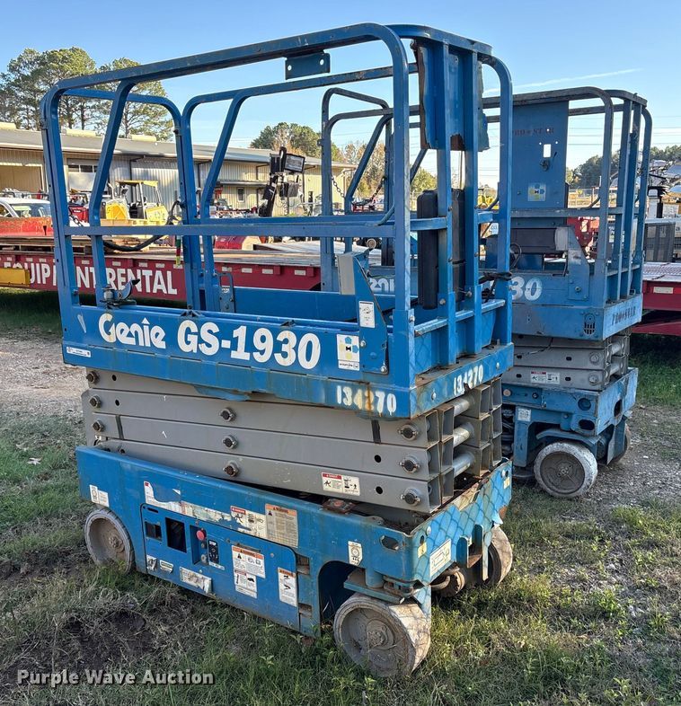 image for item ET7440 (2) Genie GS-1930 scissor lifts