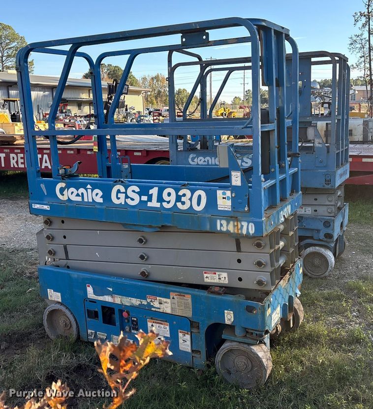image for item ET7440 (2) Genie GS-1930 scissor lifts