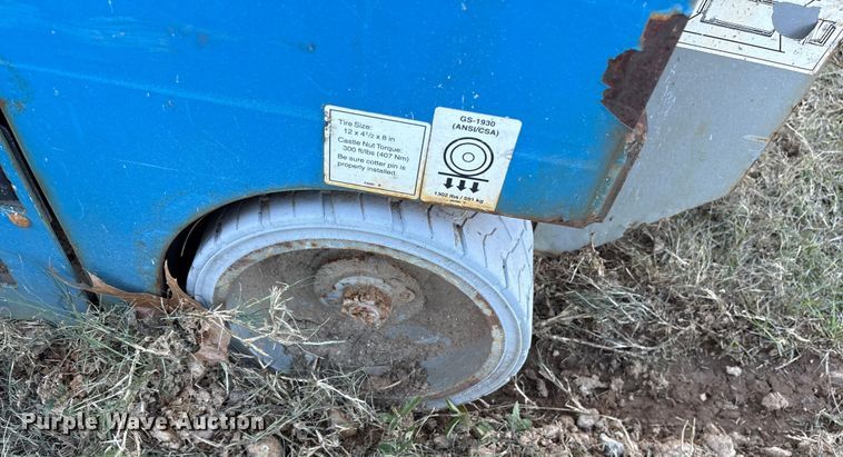 image for item ET7440 (2) Genie GS-1930 scissor lifts