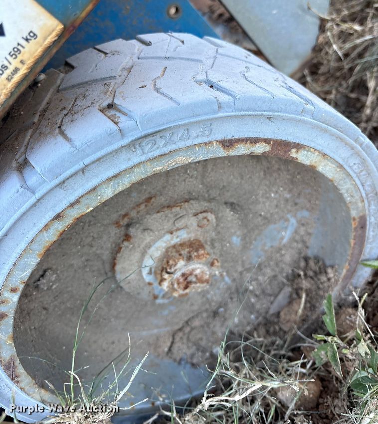 image for item ET7440 (2) Genie GS-1930 scissor lifts