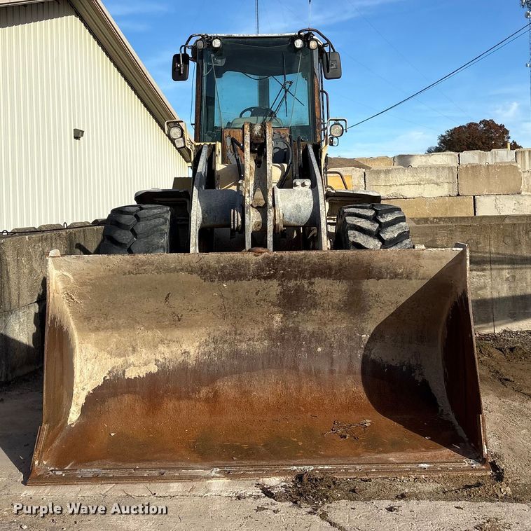 image for item ET7442 2006 John Deere 544J wheel loader