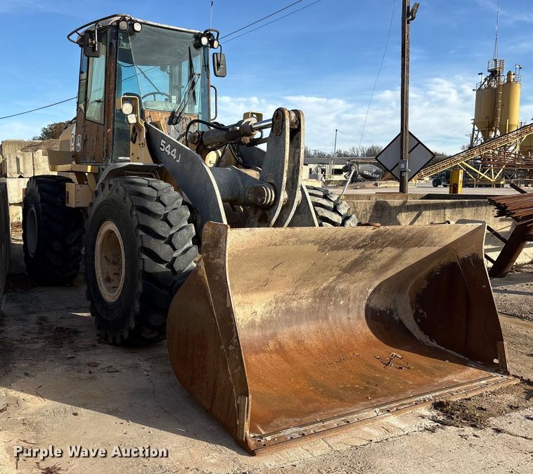 image for item ET7442 2006 John Deere 544J wheel loader