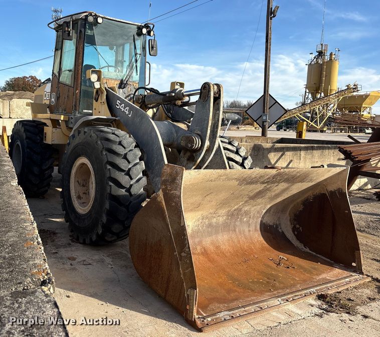 image for item ET7442 2006 John Deere 544J wheel loader