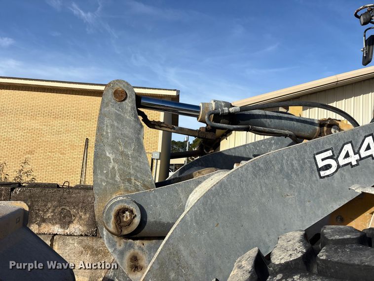 image for item ET7442 2006 John Deere 544J wheel loader