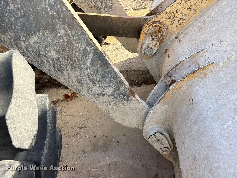 image for item ET7442 2006 John Deere 544J wheel loader