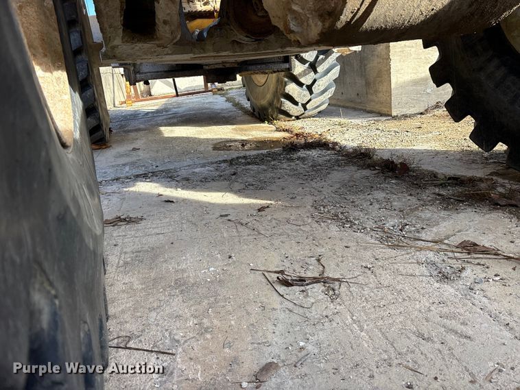 image for item ET7442 2006 John Deere 544J wheel loader