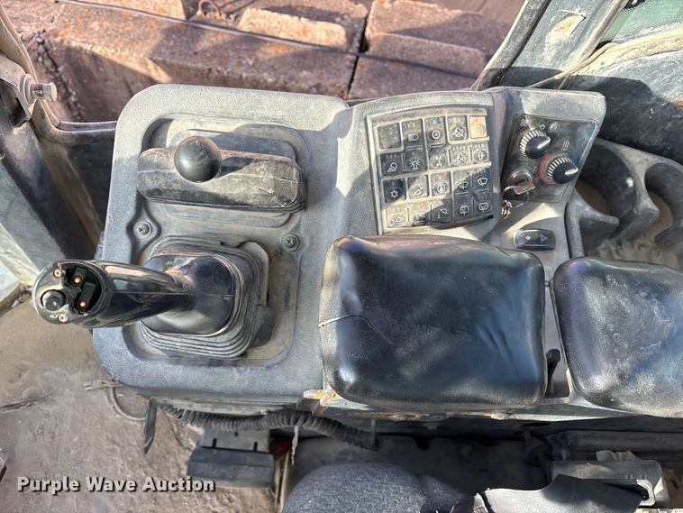 image for item ET7442 2006 John Deere 544J wheel loader