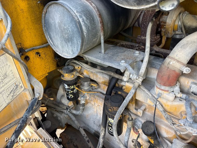 image for item ET7442 2006 John Deere 544J wheel loader