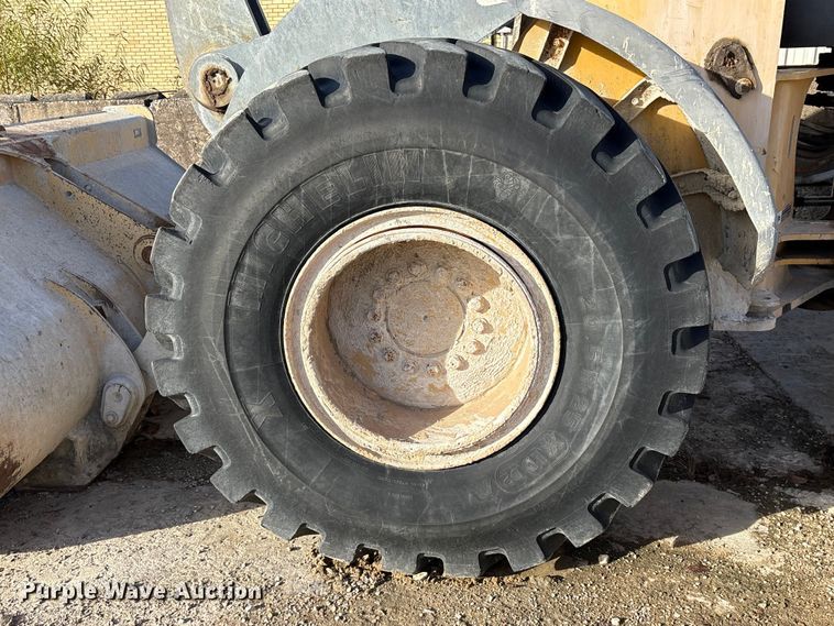 image for item ET7442 2006 John Deere 544J wheel loader