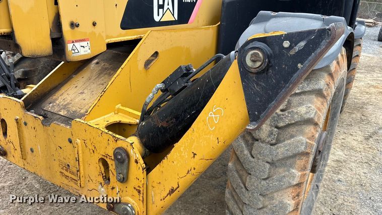 image for item ET7443 2011 Caterpillar TH514 telehandler