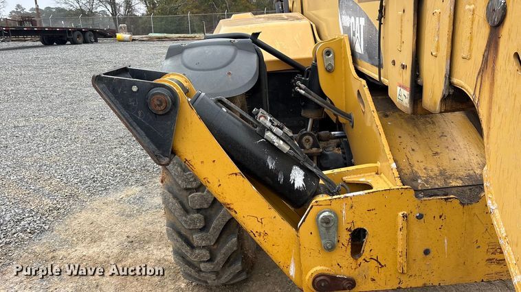 image for item ET7443 2011 Caterpillar TH514 telehandler