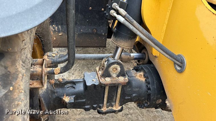 image for item ET7443 2011 Caterpillar TH514 telehandler